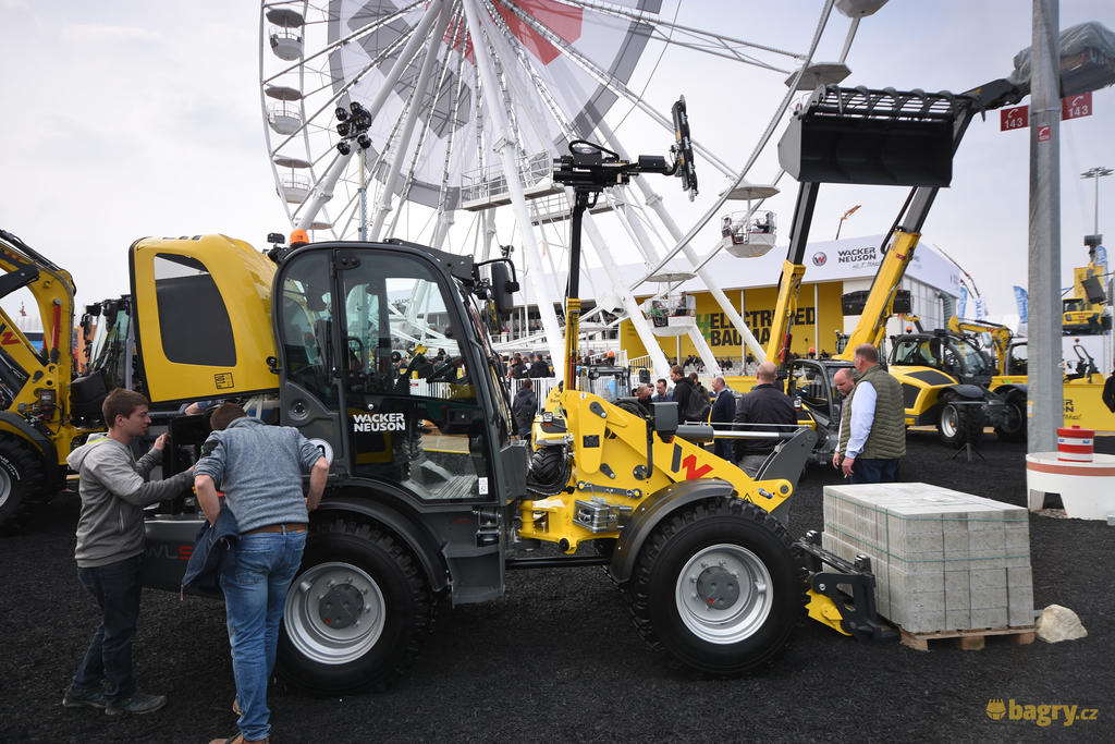 Kolový nakladač Wacker Neuson WL52