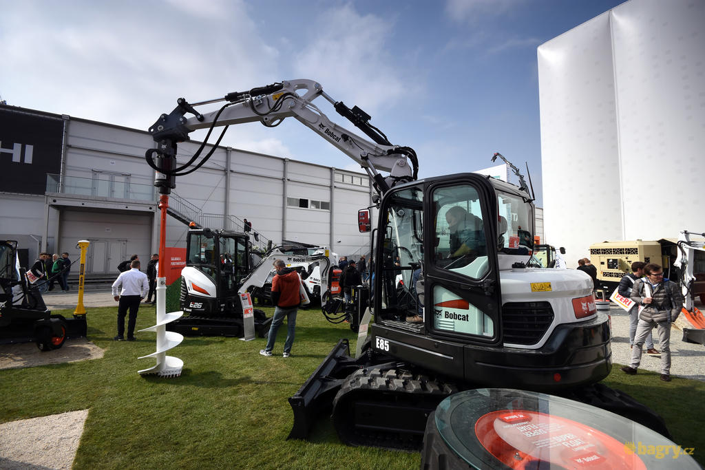 Pásové midirypadlo Bobcat E85