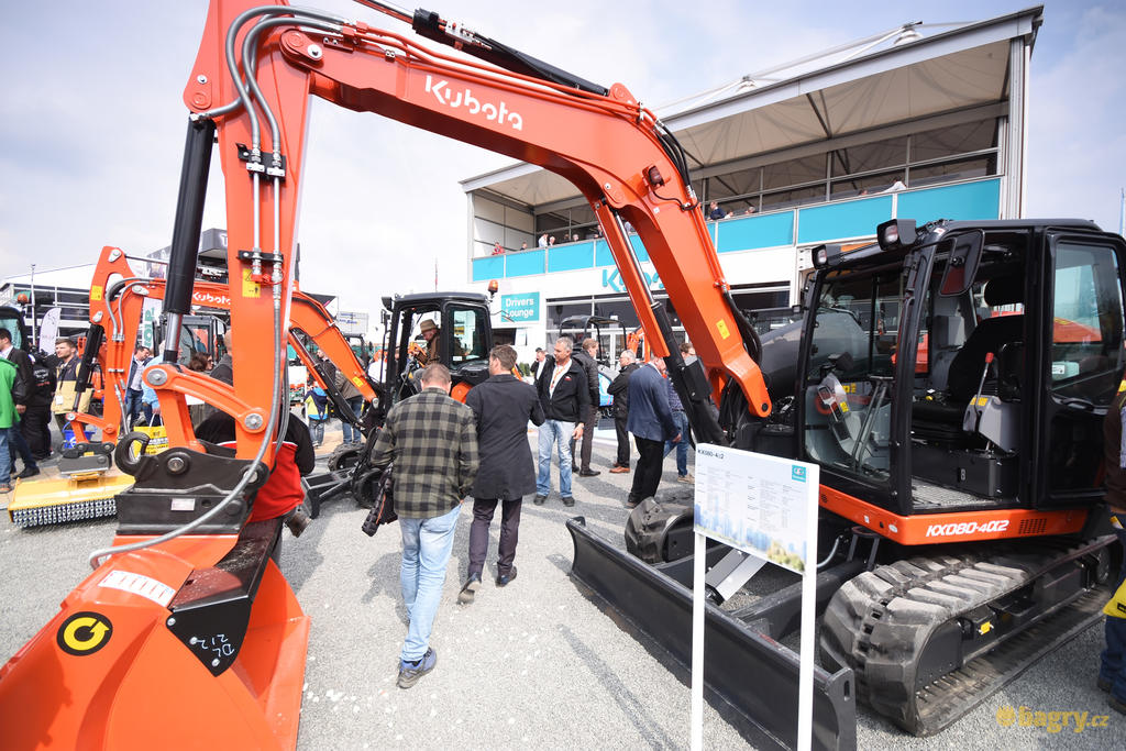 Pásové midirypadlo Kubota KX080-4α2