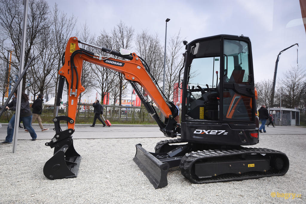 Pásové minirypadlo Doosan DX27Z
