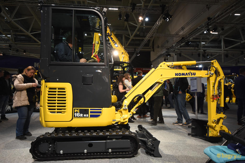 Pásové minirypadlo Komatsu PC16R-3 HS