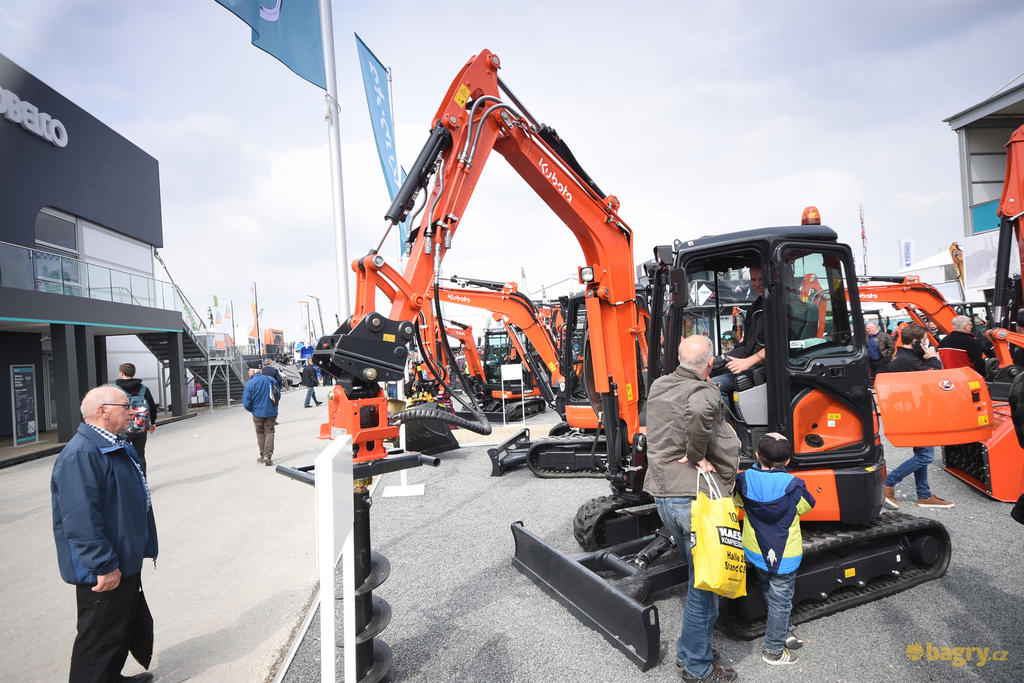 Pásové minirypadlo Kubota KX036-4
