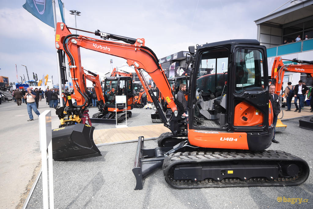 Pásové minirypadlo Kubota KX048-4 KGLS2