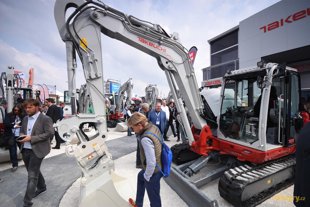 Pásové minirypadlo Takeuchi TB370 CM