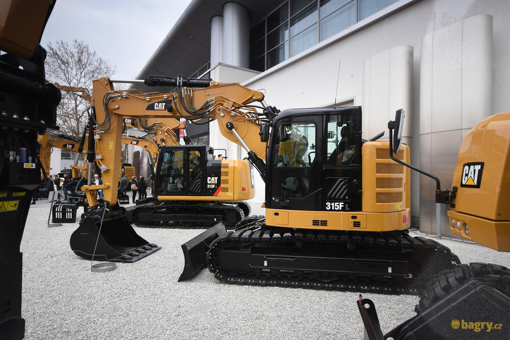 Pásové rypadlo Caterpillar 315F L