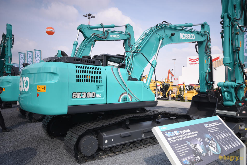 Pásové rypadlo Kobelco SK300NLC-10