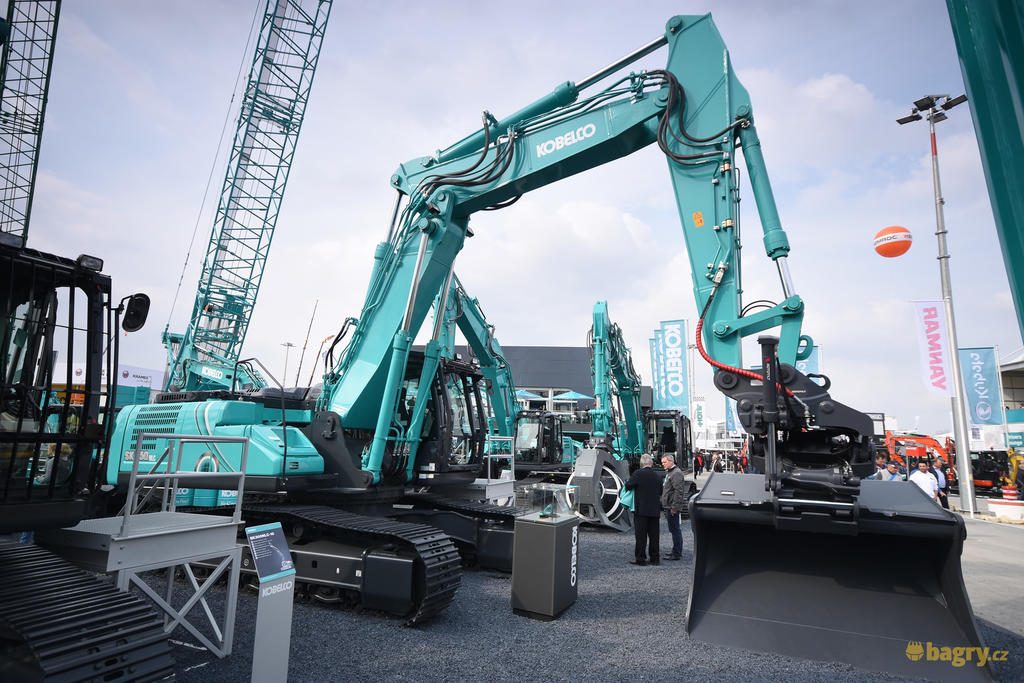 Pásové rypadlo Kobelco SK350NLC-10
