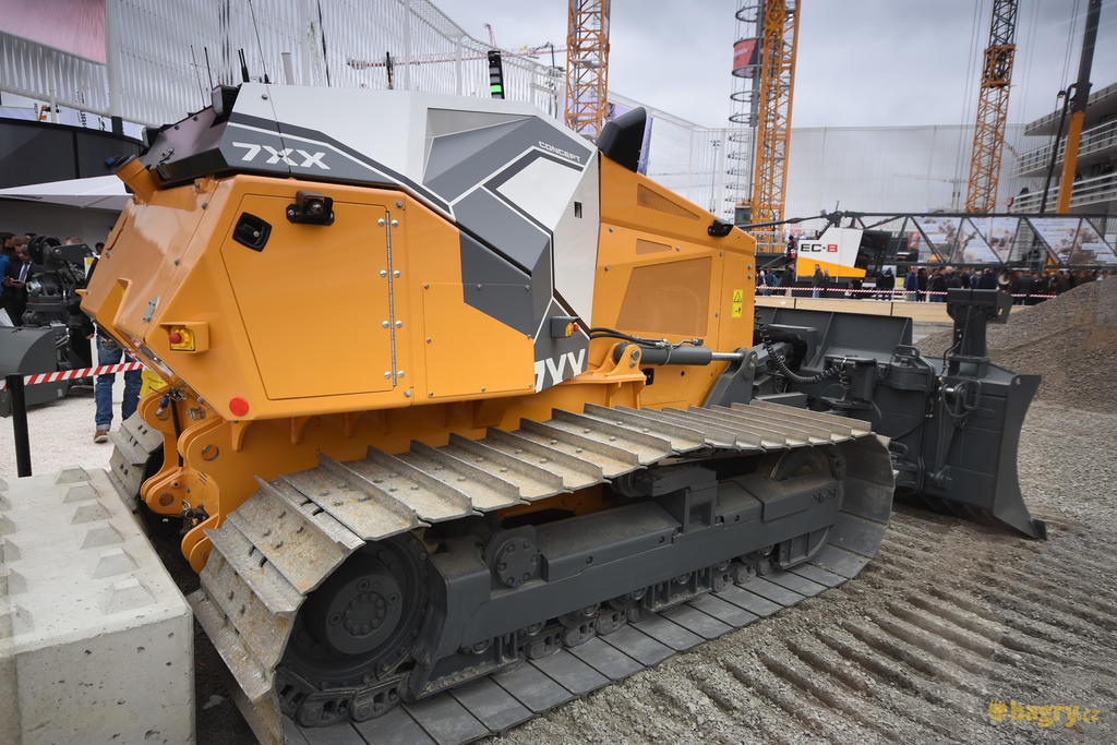 Pásový dozer Liebherr PR 7XX Concept