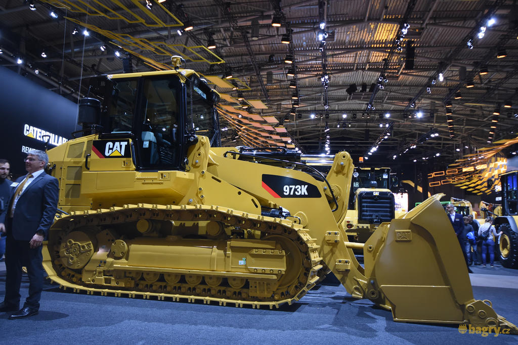Pásový nakladač Caterpillar 973K