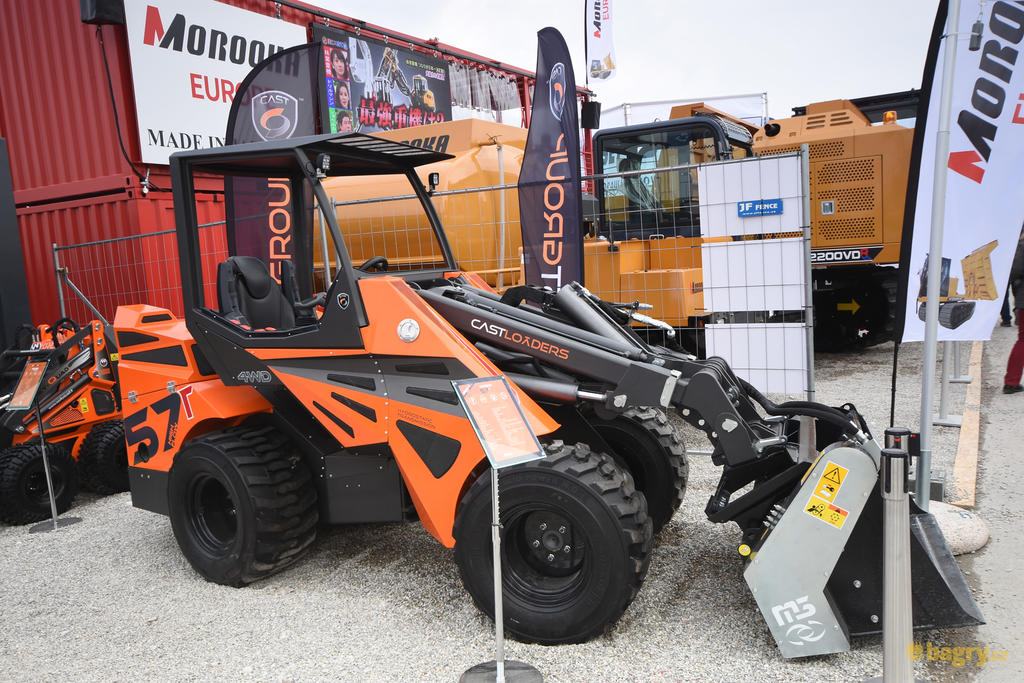 Teleskopický kolový nakladač Cast Loaders 57T