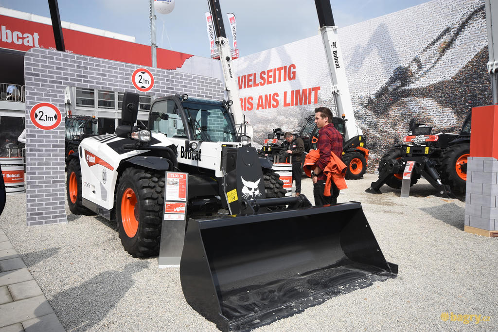 Teleskopický manipulátor Bobcat TL30.70