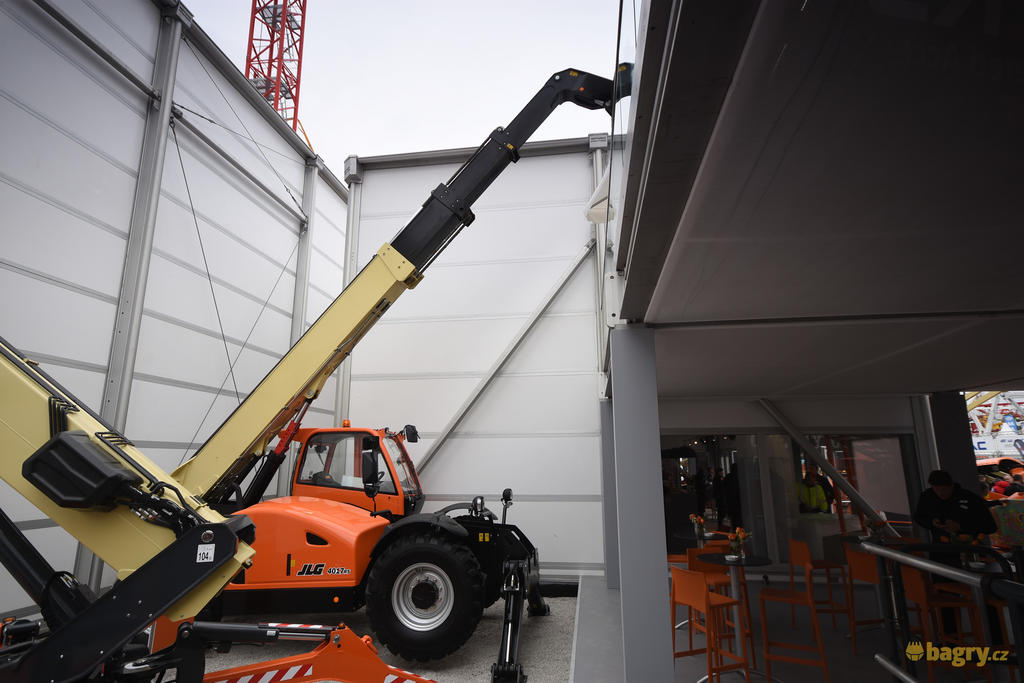 Teleskopický manipulátor JLG 4017RS-II