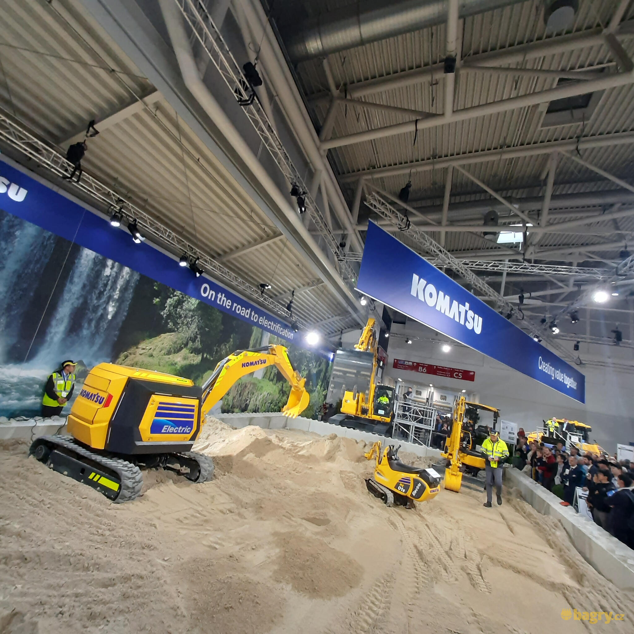 Komatsu 3 tonne Remote Control Concept