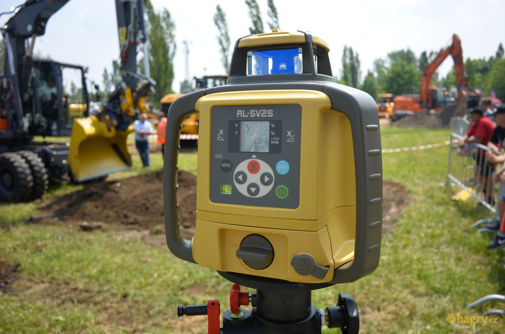 Dvousklonný rotační laser Topcon RL-SV2S