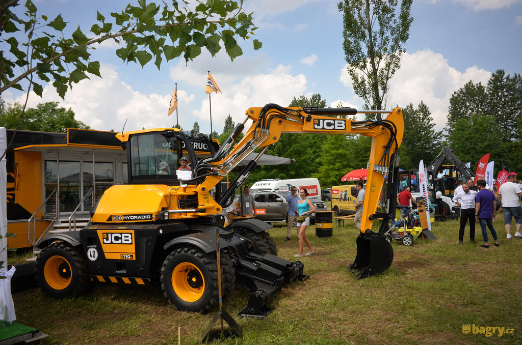 Kolové rypadlo JCB Hydradig 110W