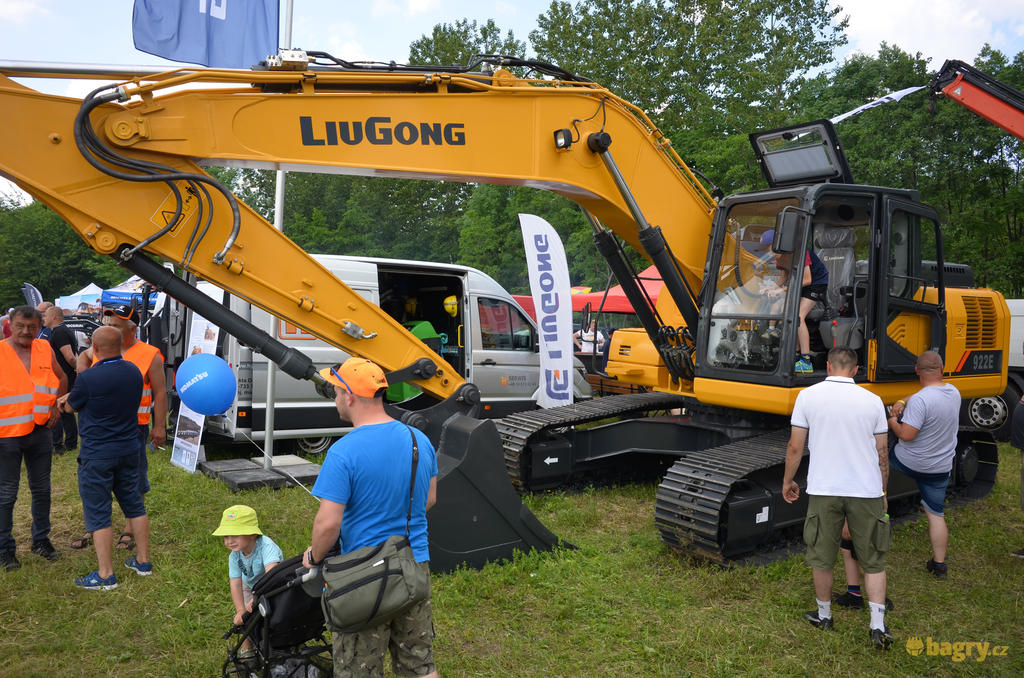 Pásové rypadlo LiuGong 922E