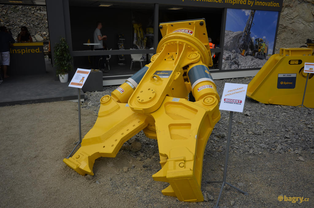 Hydraulické demoliční nůžky Epiroc CC3700U