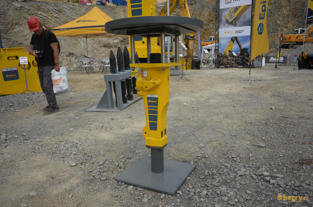 Hydraulické kladivo Epiroc SB152