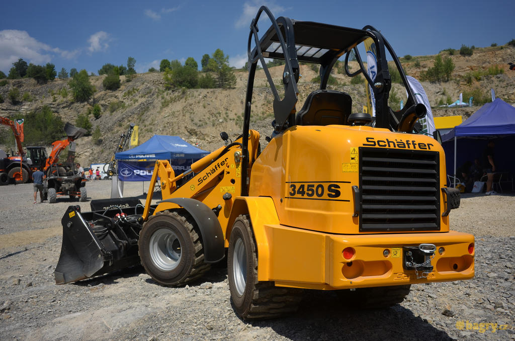 Kolový nakladač Schäffer 3450S
