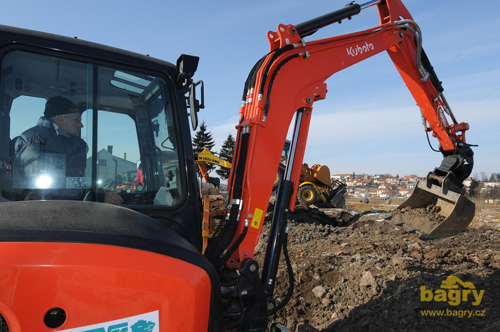 Pásové minirypadlo Kubota U48-4