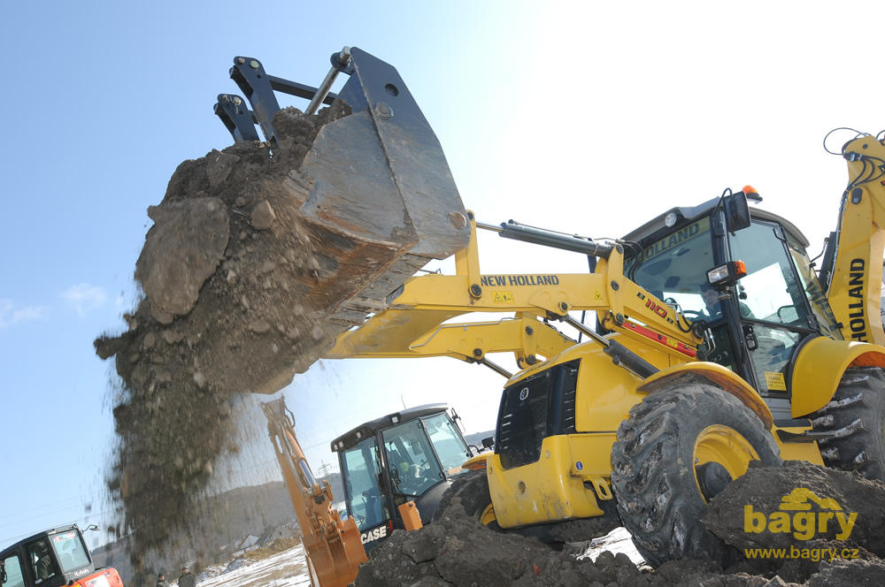 Rypadlonakladač New Holland B110B