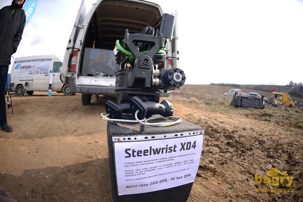 Naklápěcí rotátor Steelwrist X04