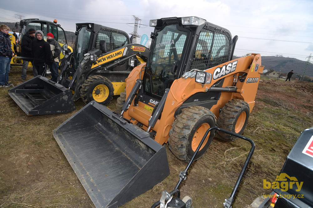 Smykem řízený nakladač Case SR220