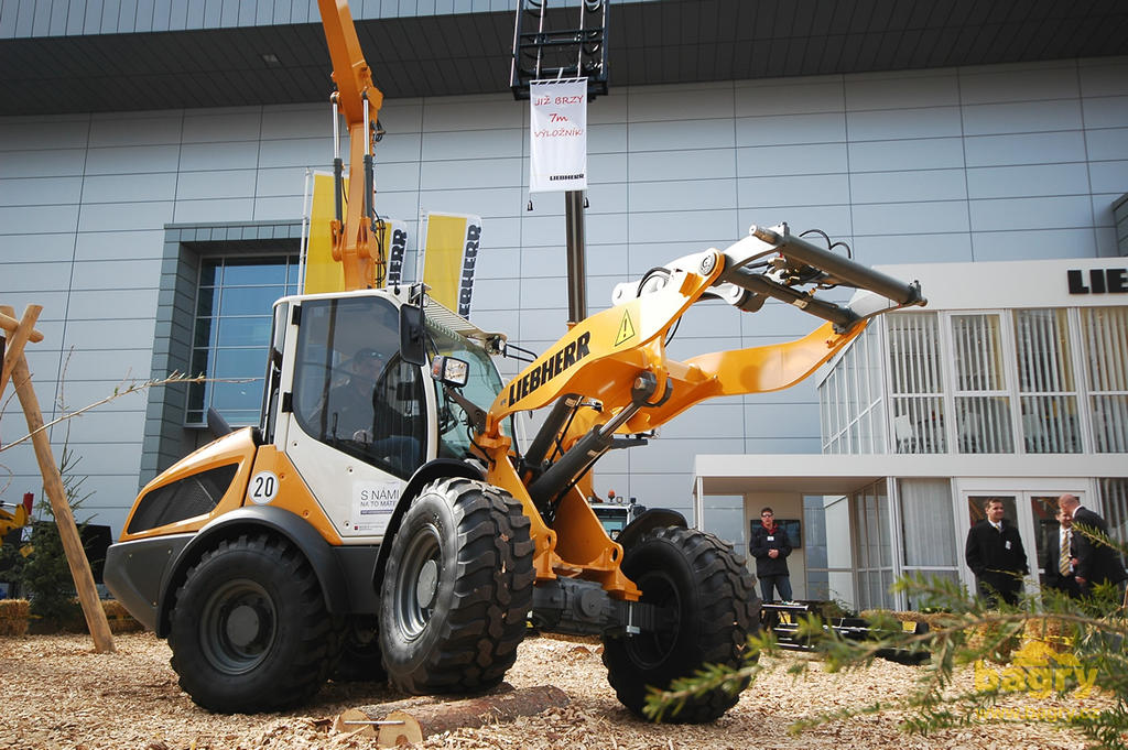 Kolový nakladač Liebherr L 506 Compact