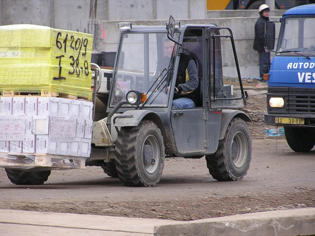 TerexLift Agrilift 236