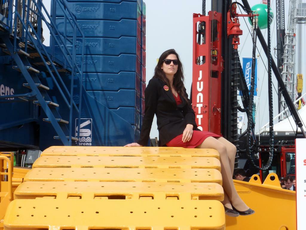 Re: BAUMA 2010