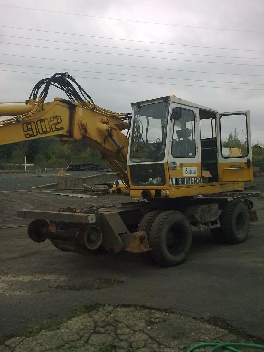 Liebherr A 902 ZW-2