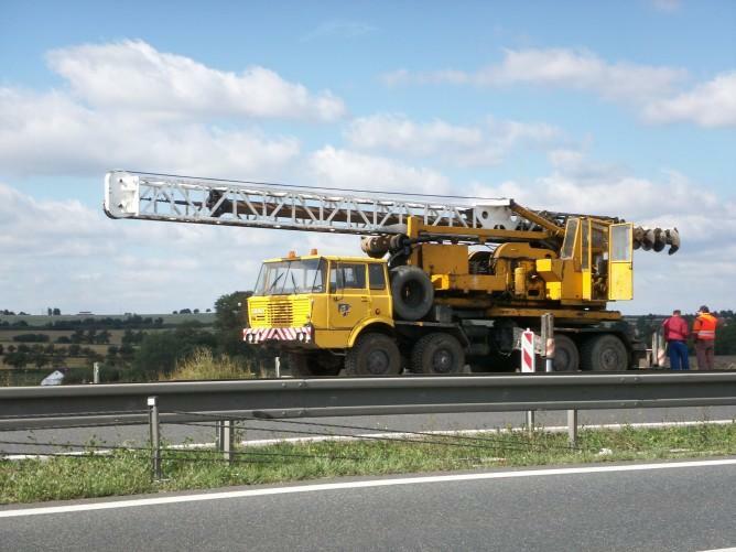 Re: TATRA 813