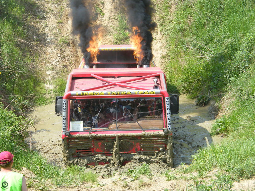Re: TATRA 813