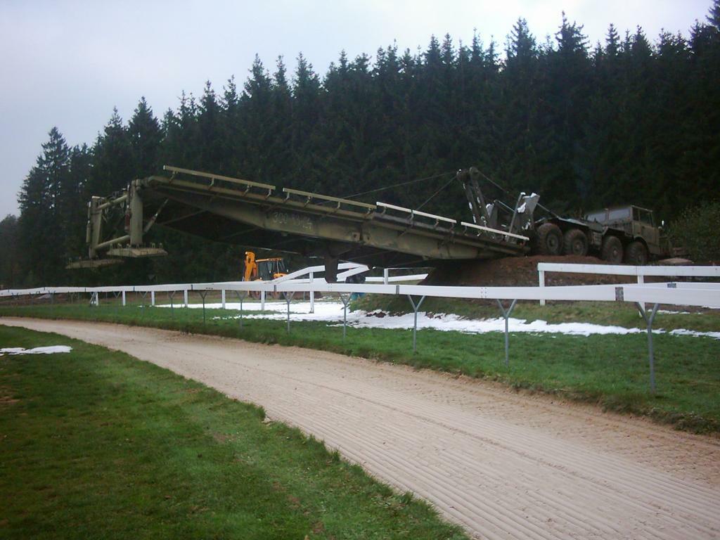 Re: TATRA 813