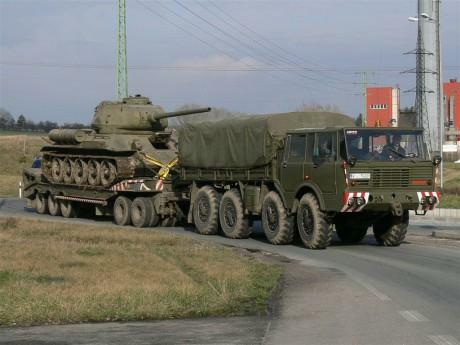 Re: TATRA 813