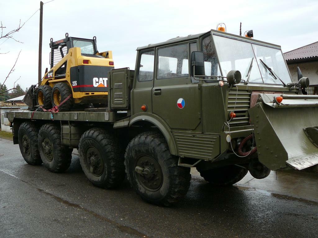 Re: TATRA 813