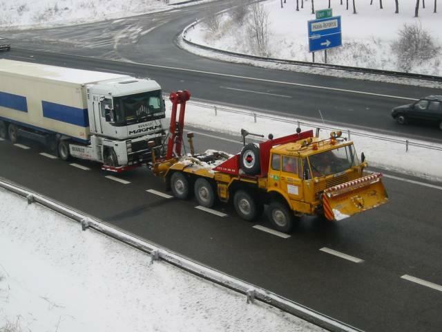 Re: TATRA 813