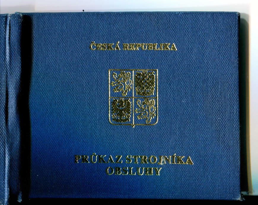 Průkaz strojníka z VUT Brno neuznán zaměstnavatelem