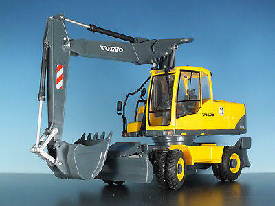 Kolovy bagr Volvo