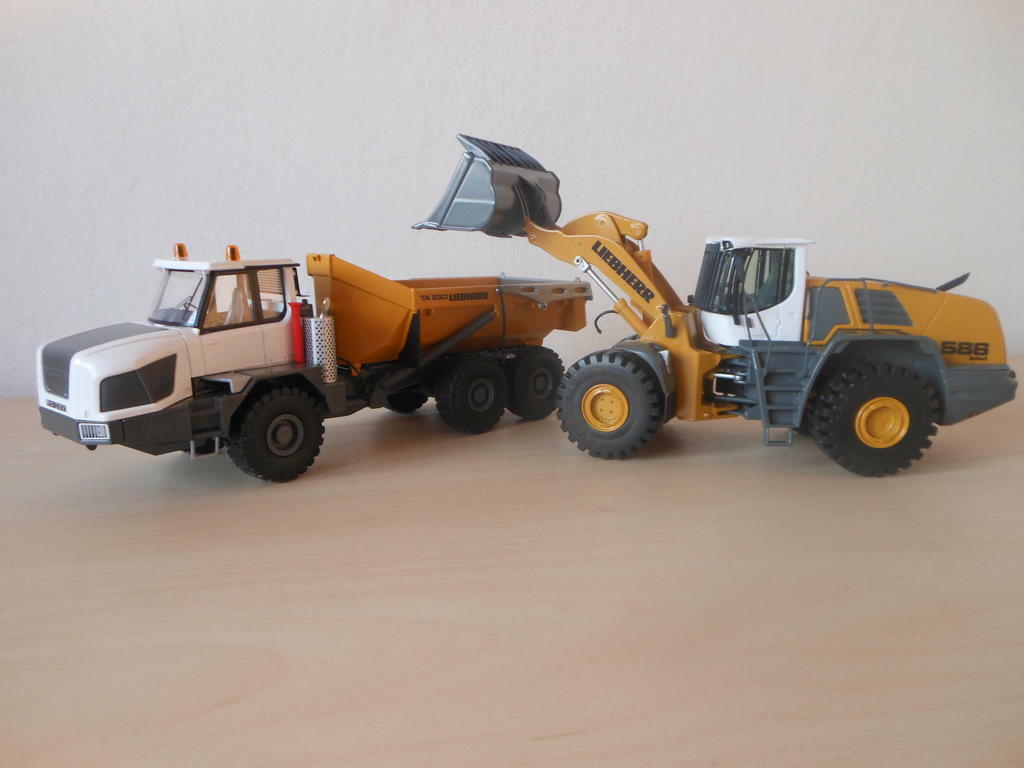  Prodej sbírky modelů stavebních strojů - 1:50