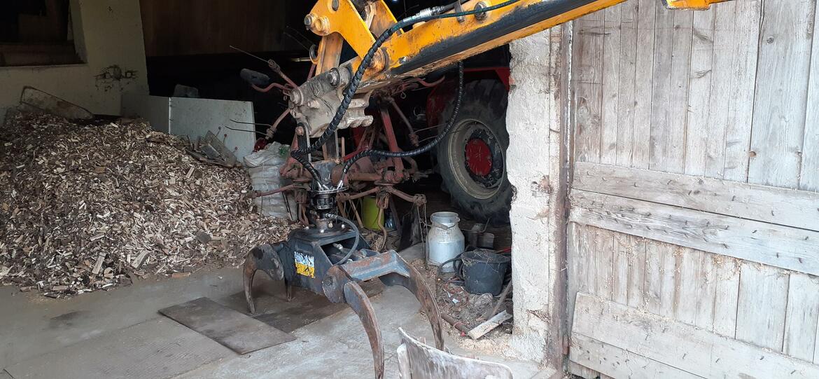 Re: Drapák na JCB3cx