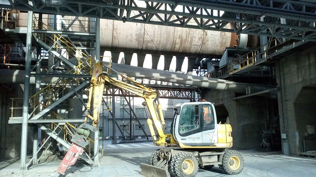 Re: podla čoho vybrať kladivo na TEREX 980?
