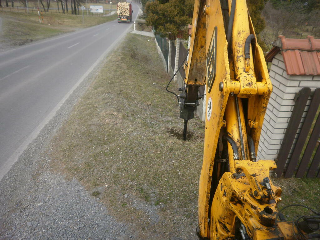 Re: Štípačka na bagru?