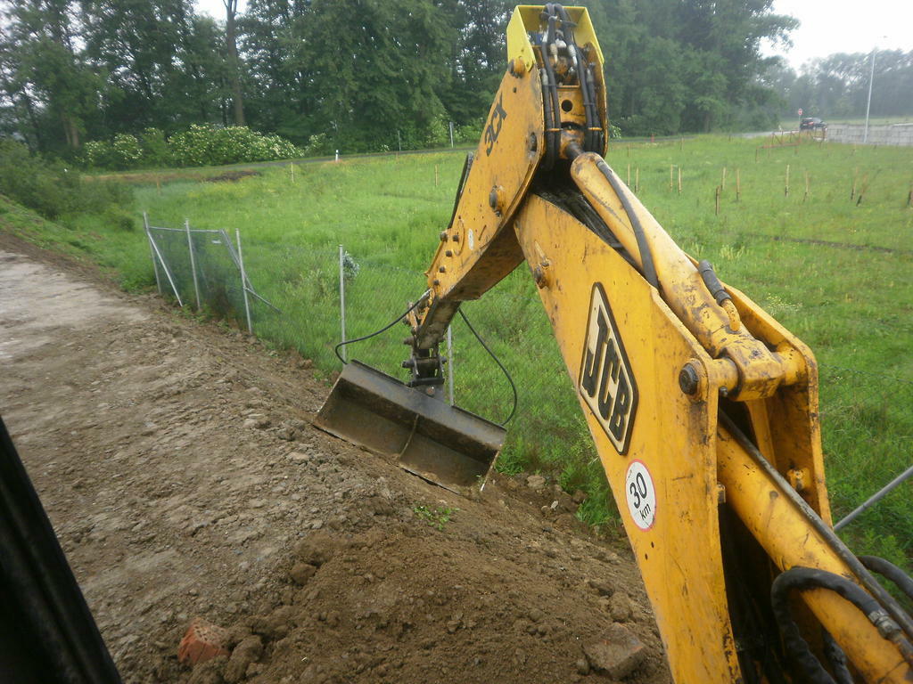 Re: Svahová lopata pro traktorbagr JCB