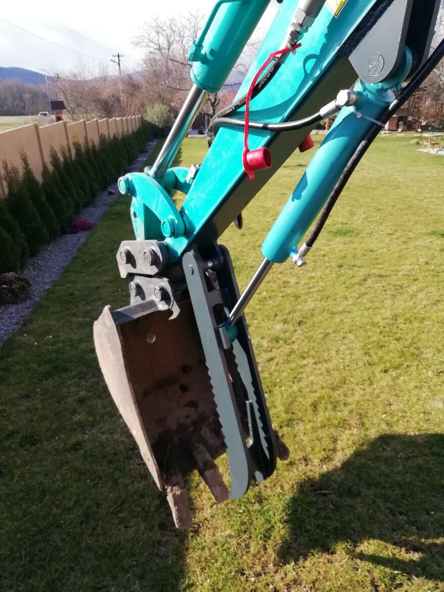 Re: Výrobce hydraulického přidržovače