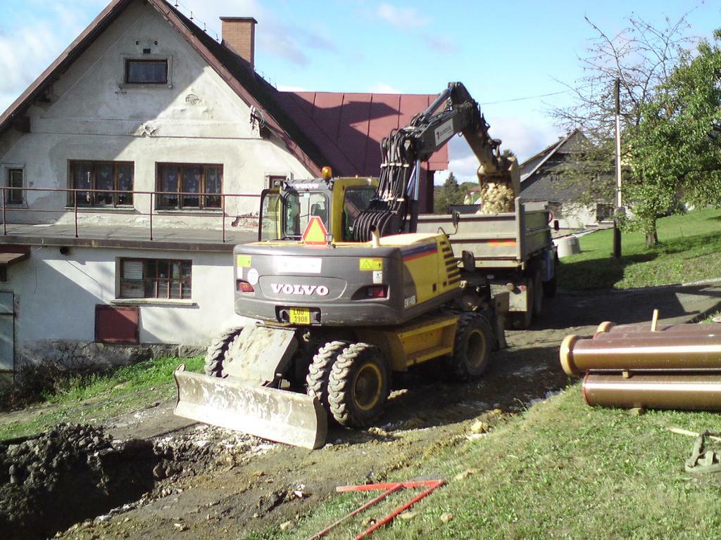 Re: Aky najvhodnejsi otocny bager na kopanie ka...