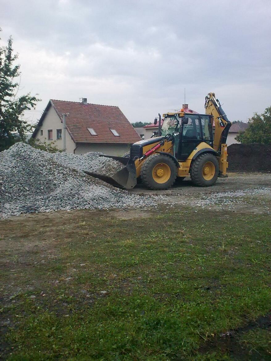 Re: Aky najvhodnejsi otocny bager na kopanie ka...