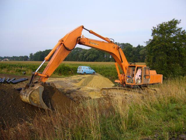 Re: Bagr Hitachi