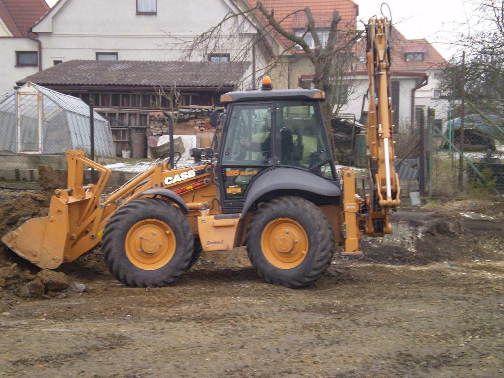 case 695 