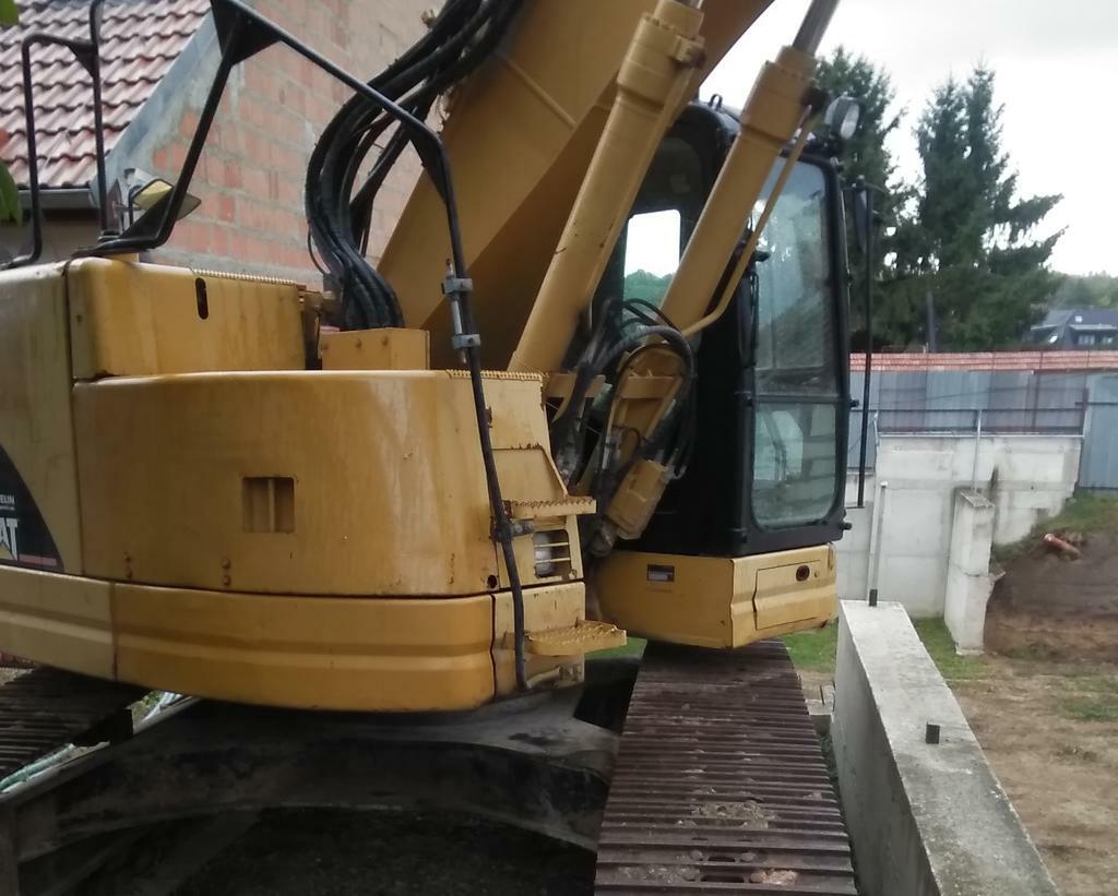 Cat 321
